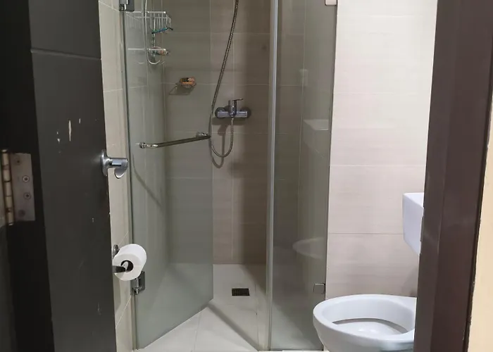 M & V Condotel Near International Airport * Manila